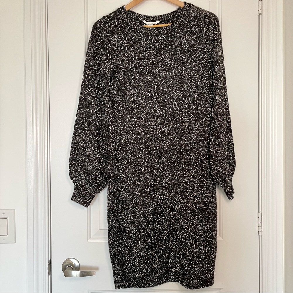 RW&CO. Black and White Long Sleeve Dress